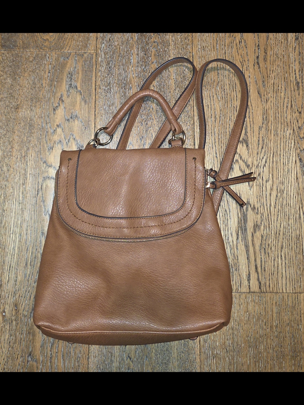 Sole Society - Satchel Backpack Bag (12"W x 11"H) - Adjustable Straps